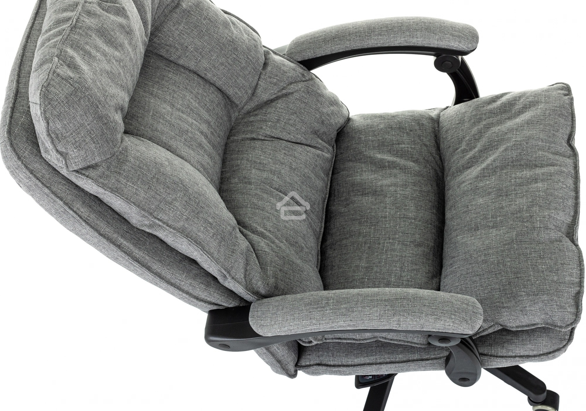 Кресло руководителя Бюрократ CH-820MSG-F светло-серый 38-404 крестов. пластик подст.для ног