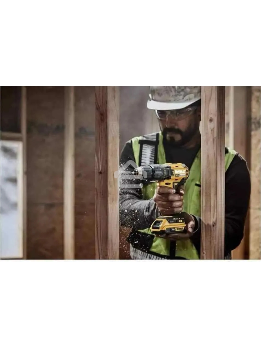 Дрель-шуруповерт DeWalt DCD778M2T-QW, Аккумуляторная, 18В, 2 АКБ, Кейс