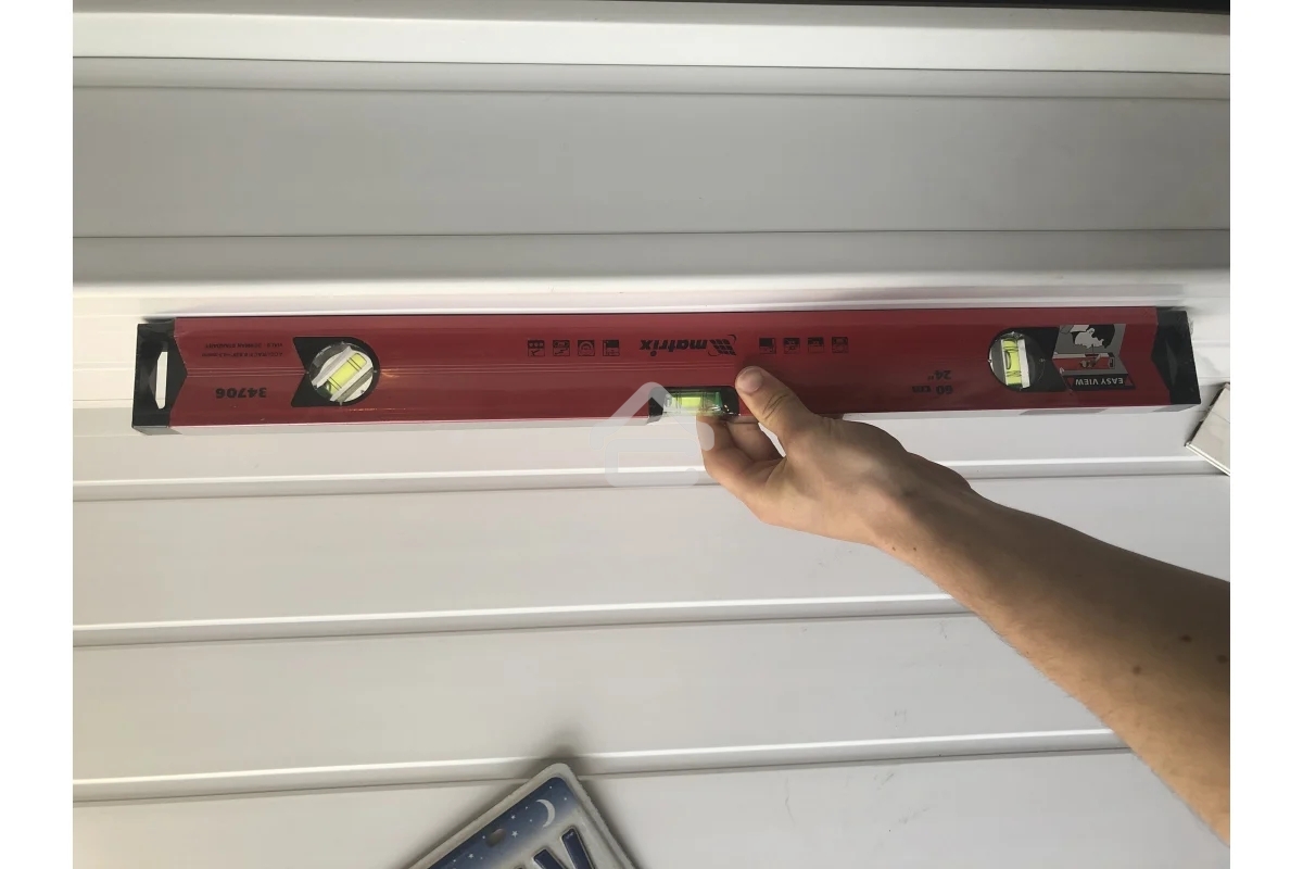 Уровень Matrix алюминиевый, 600 мм, фрезерованный, 3 глазка (1 зеркальный), усиленный