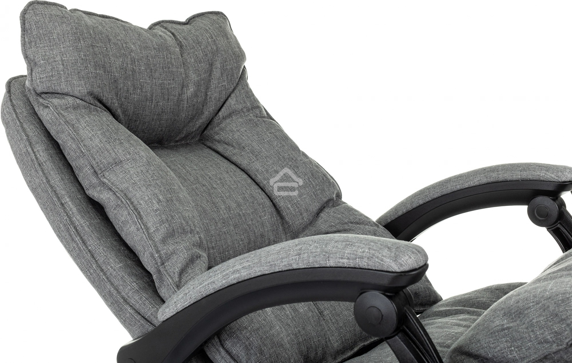 Кресло руководителя Бюрократ CH-820MSG-F светло-серый 38-404 крестов. пластик подст.для ног