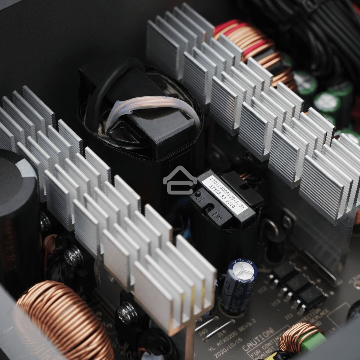 Блок питания Deepcool / GamerStorm PF550, 550Вт, 80 PLUS, 120мм, черный