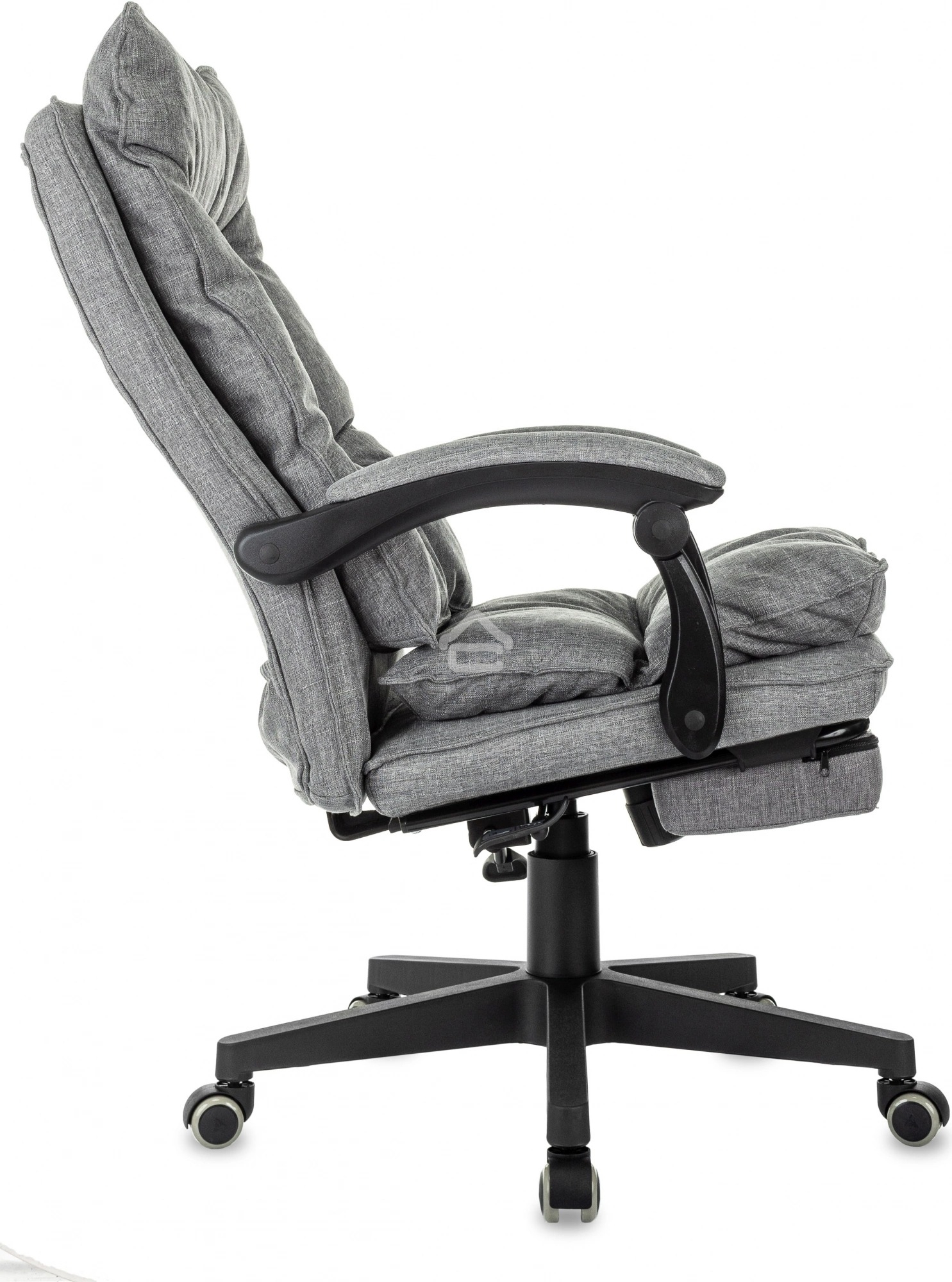 Кресло руководителя Бюрократ CH-820MSG-F светло-серый 38-404 крестов. пластик подст.для ног