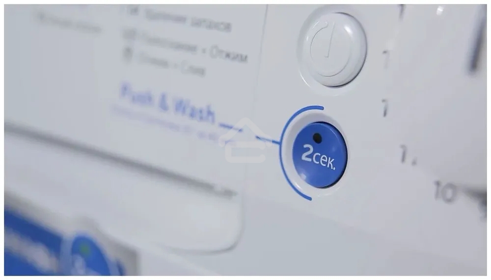 Стиральная машина Indesit BWE 81282 L белый, загрузка фронтальная 8 кг, 1200 об/мин., класс: А