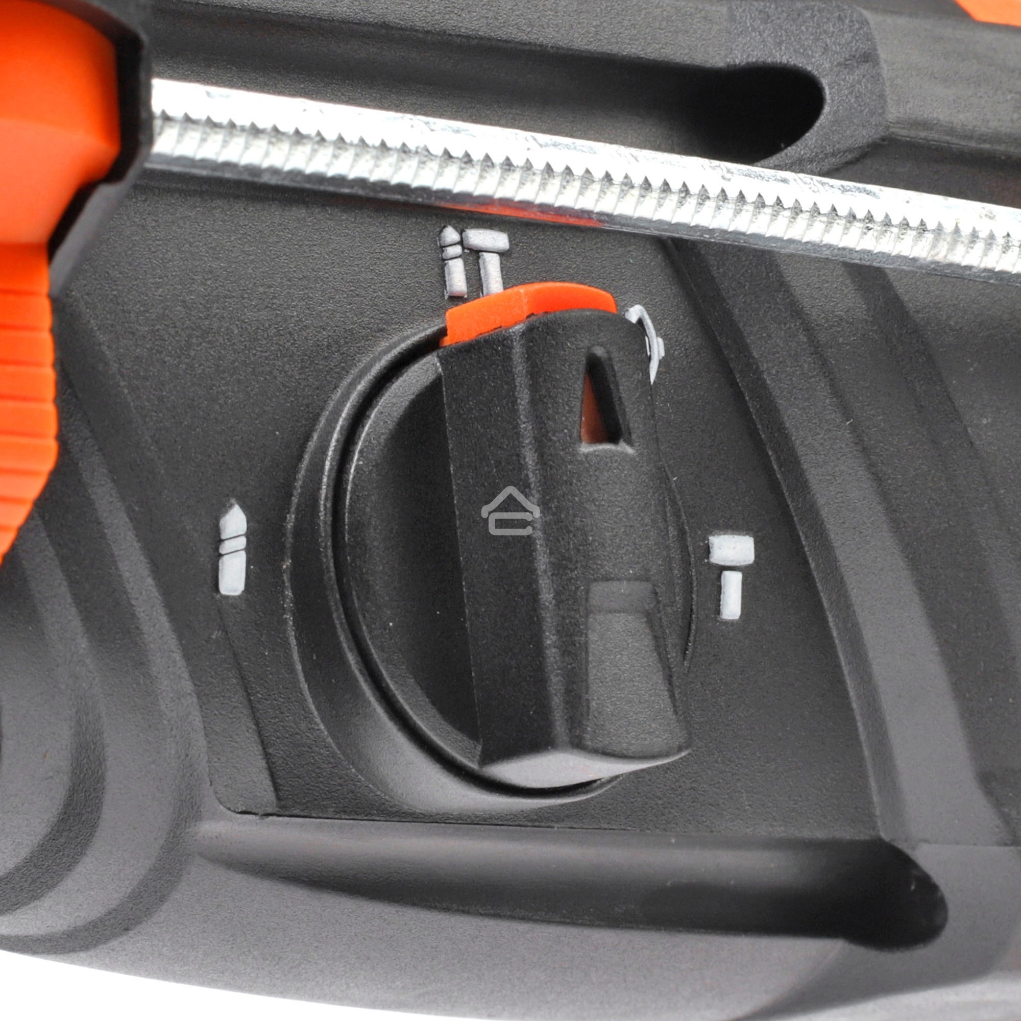 Перфоратор Patriot RH 243, SDS+, мощность 770 Вт, 2.6 Дж, 3 режима работы, макс.диаметр 24мм, глубиномер, кейс