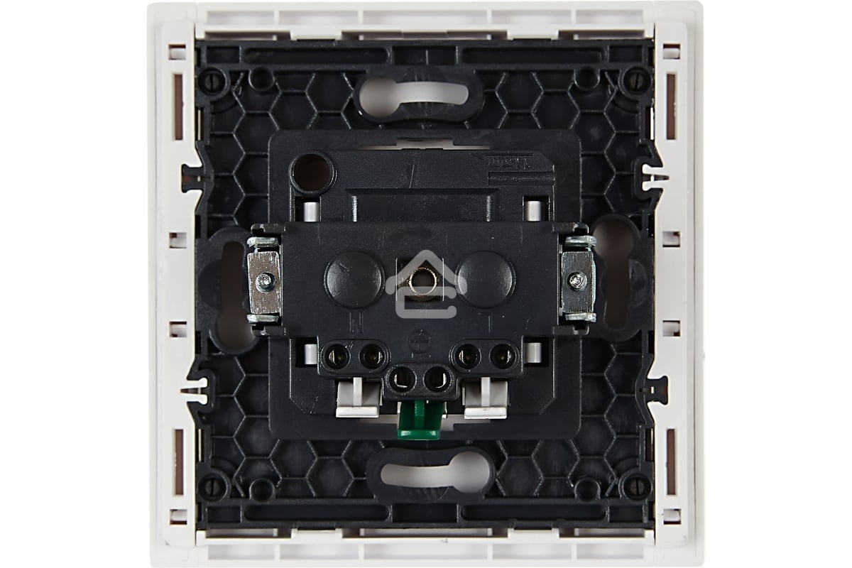 Розетка СП FORTE&PIANO FP214 16А с заземл. без защ. шторок безвинт. крепл. белый IEK FP-R11-16-1-K01