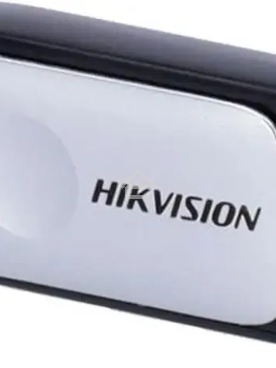 Флеш диск Hikvision 32GB M210S HS-USB-M210S 32G U3 BLACK USB3.0 черный/белый