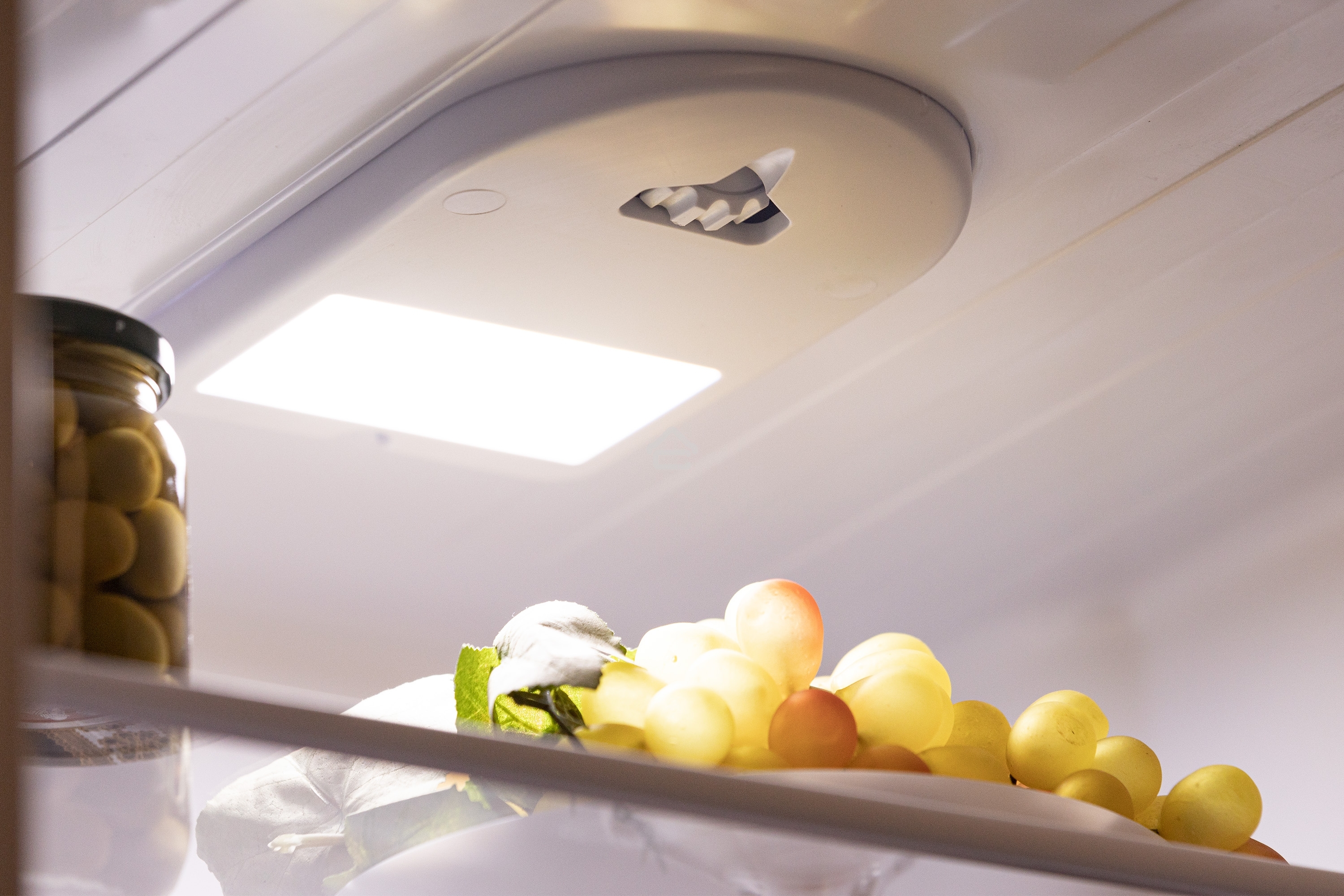 Холодильник Nordfrost NRB 151 S серебристый, двухкамерный 170/115 л морозилка снизу, ручная разморозка