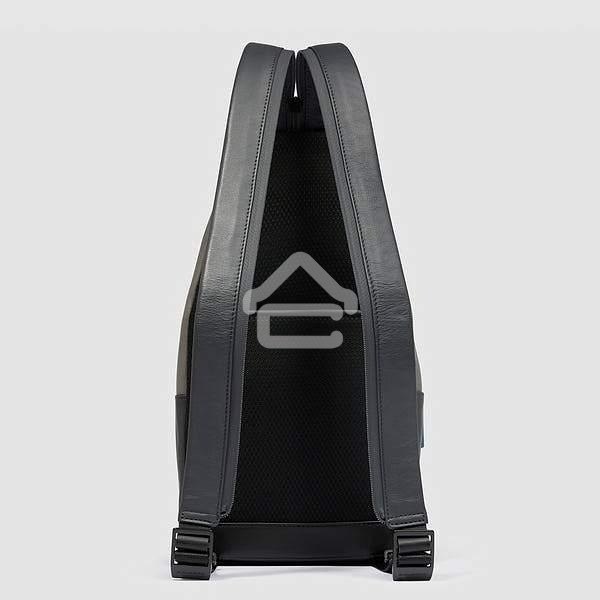 Рюкзак слинг мужской Piquadro Urban CA6540UB00/NGR, кожа, черный/серый