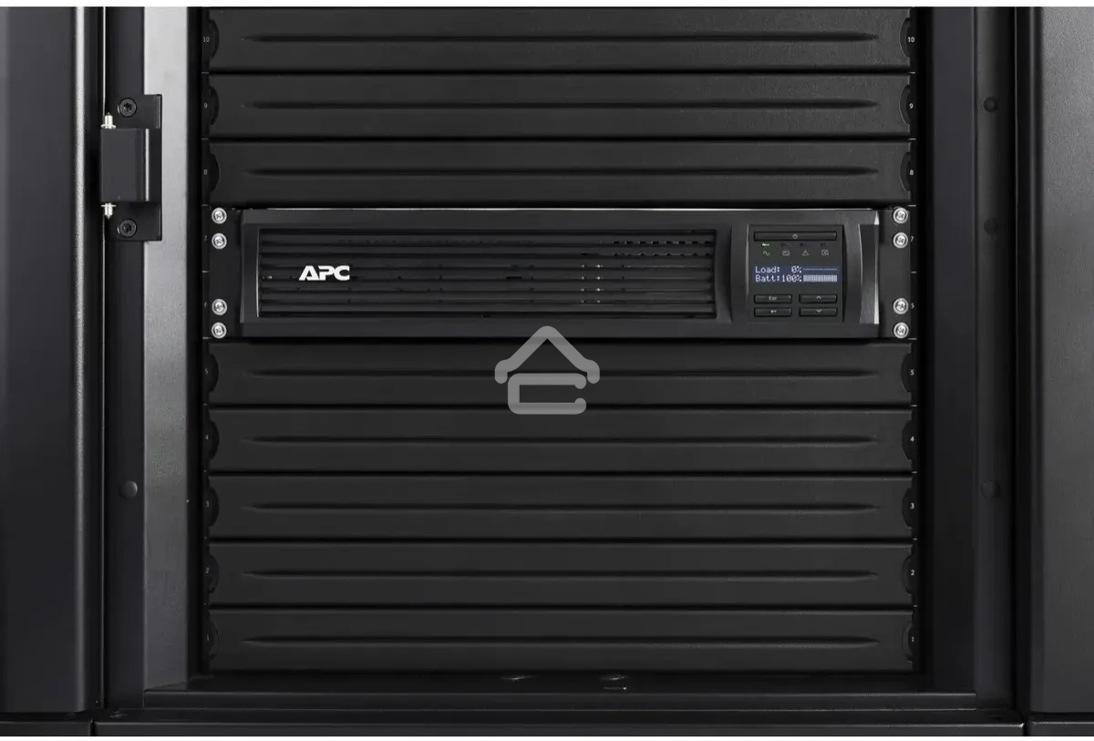Источник бесперебойного питания APC Smart-UPS SMT3000RMI2UC 2700Вт 3000ВА черный