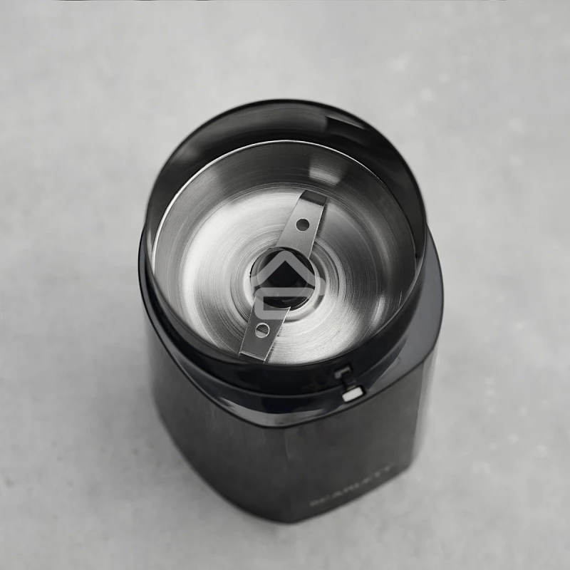 Кофемолка Scarlett SC-CG44505 160Вт сист.помол.:ротац.нож вместим.:60гр черный