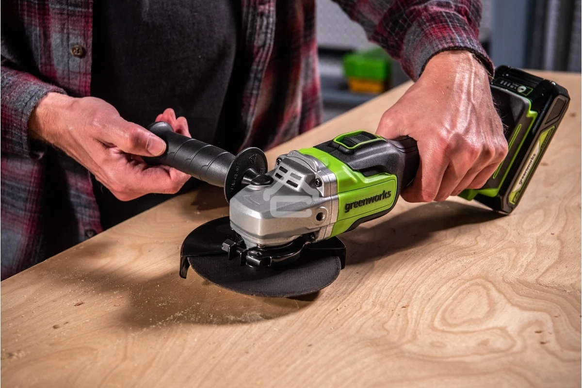 Угловая шлифовальная машина Greenworks 24В, аккумуляторная Greenworks (В комплекте с АКБ 2А·ч. и ЗУ) 3200207UA