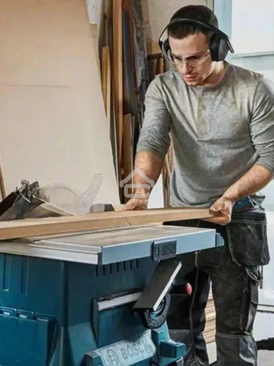 Станок распиловочный Bosch GTS 254 1800W (0601B45000)