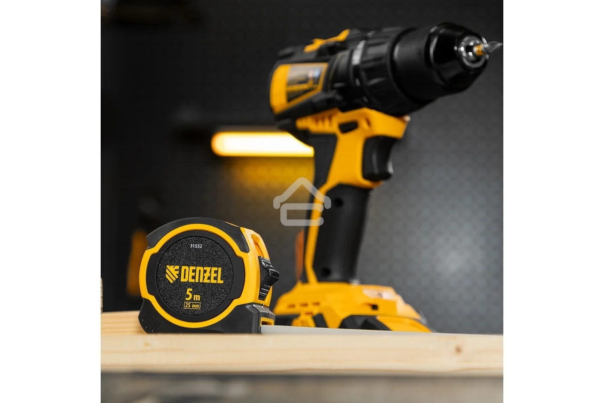 Рулетка Denzel 5м х 25мм, двухкомп. корпус, магнитный обрезиненный зацеп