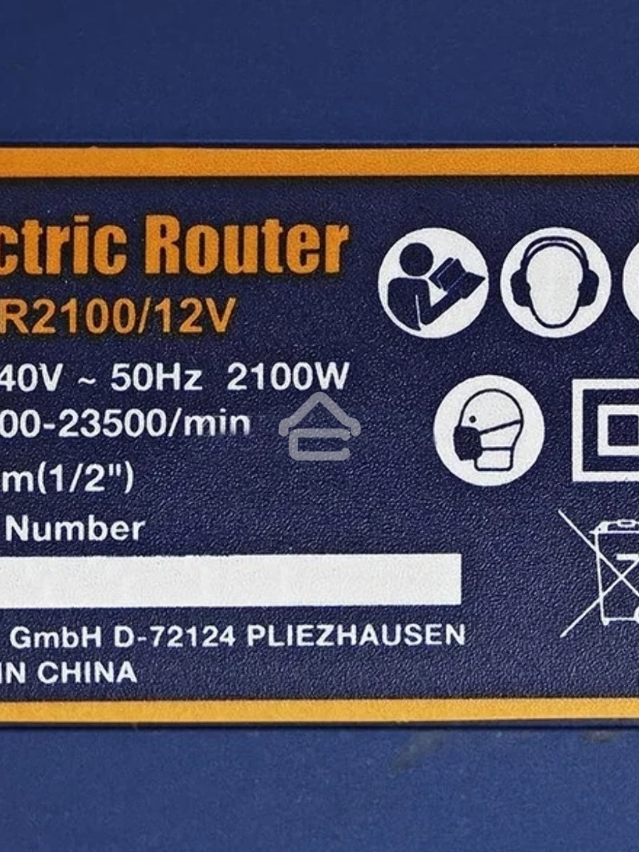 Фрезер MAX-PRO MPER2100/12V 2100 Вт, 8000-23500 об/мин, цанга 6/8/12 мм, 60 мм, 4,1 кг, алюминиевый корпус, резиновый кабель, коробка