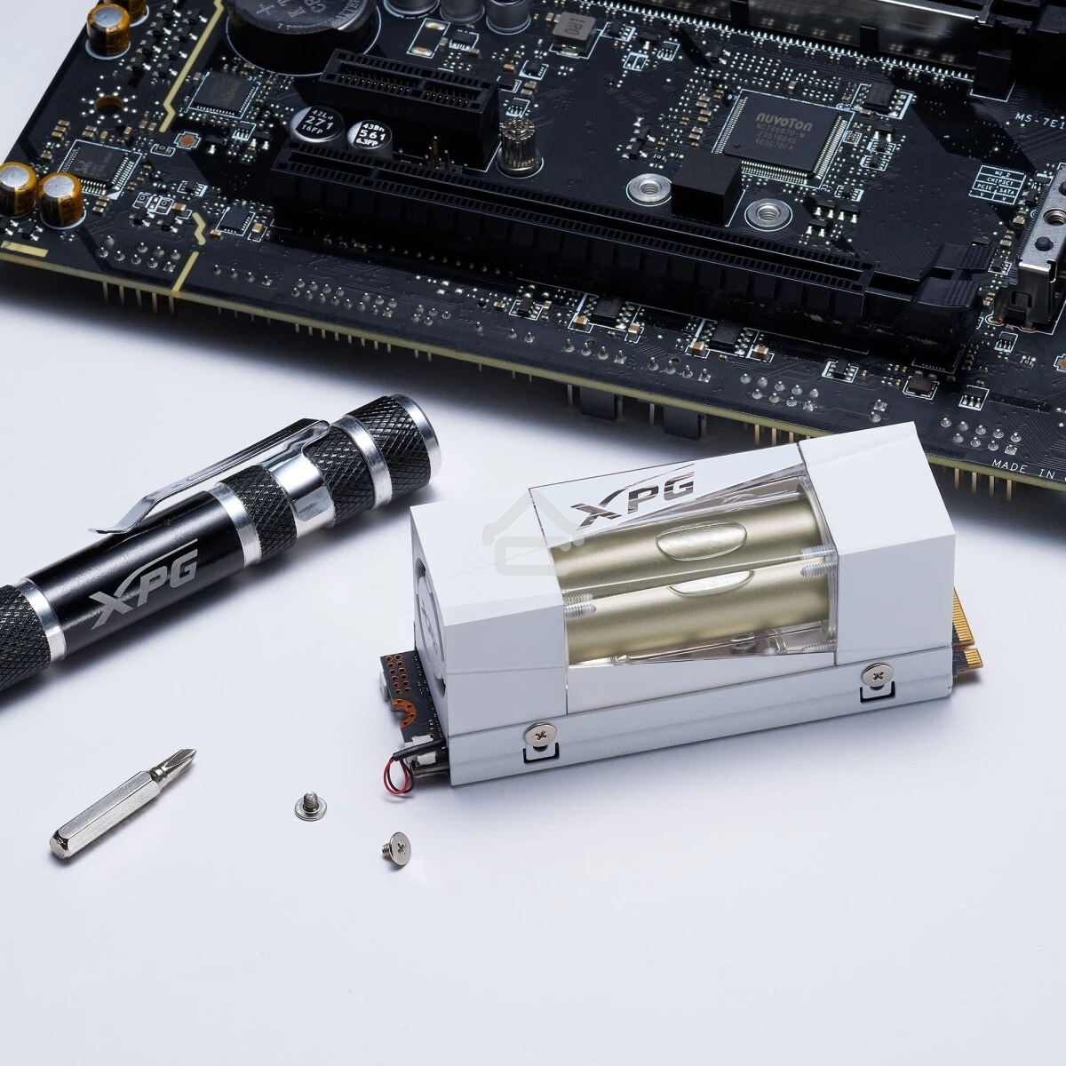 Твердотельный накопитель ADATA SSD XPG MARS 980 STORM, 1000GB, M.2(22x80mm), NVMe, PCIe 5.0 x4, 3D NAND, R/W 14000/10000MB/s, IOPs 1 600 000/1 650 000, TBW 740, DWPD 0.4, with Heat Sink (5 лет)