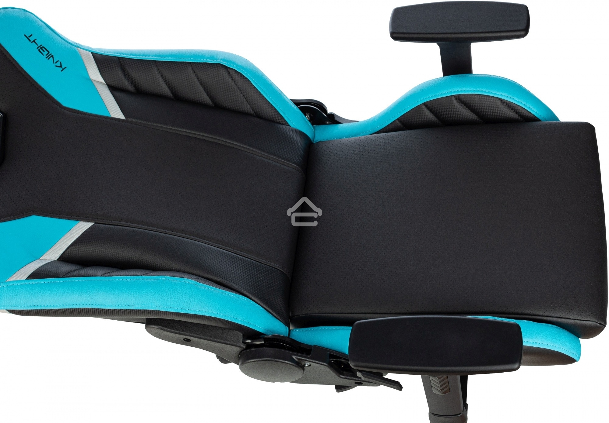 Кресло игровое Knight Thunder 5X черный/голубой эко.кожа крестов. металл