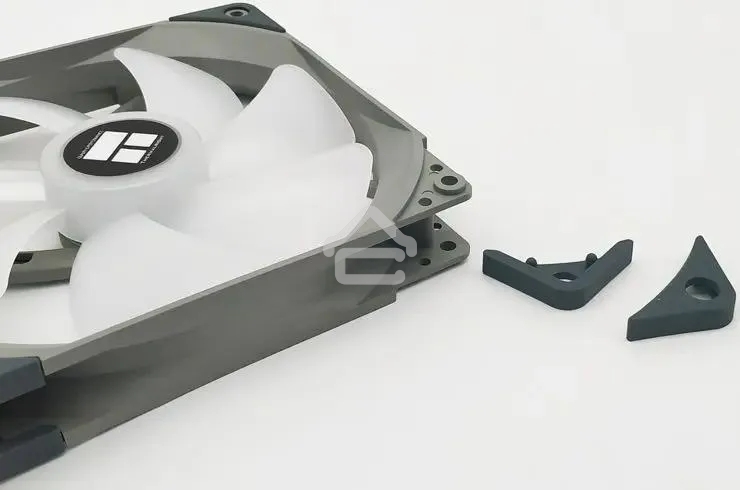Вентилятор для корпуса Thermalright TL-C14L RGB черный, 140 мм, 1500 об/мин, 26.6 дБ, 4 pin