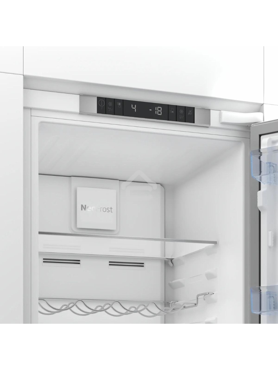 Встраиваемый холодильник Beko BCNA306E3S белый, 2 камеры, 215/69 л., морозилка снизу, No Frost