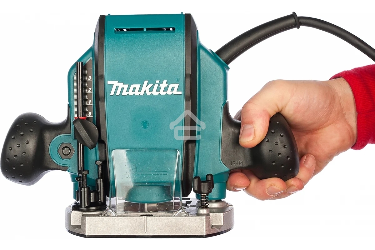 Фрезеры Makita RP0900 Фрезер,900Вт,27000об\м,ход-35мм,цанга-6\8мм,2.7кг,кор