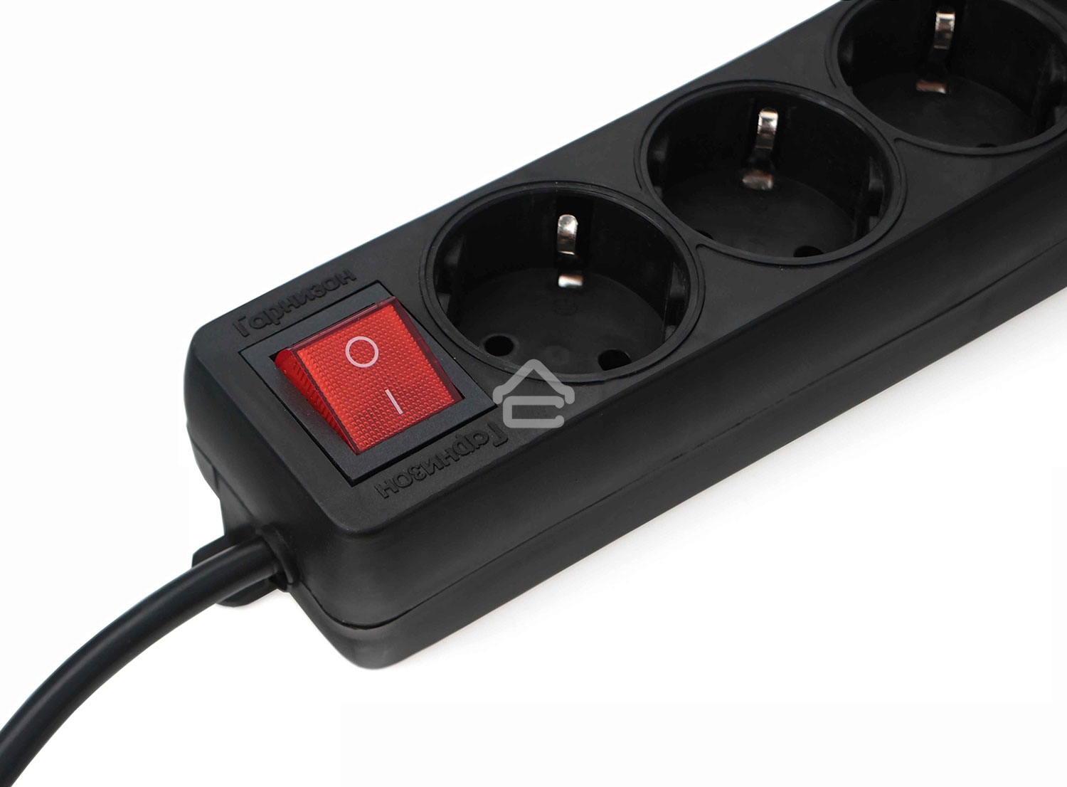 Удлинитель Гарнизон EL-NB-G3-B-3 3р 10А 3м с выключателем и заземлением, черный