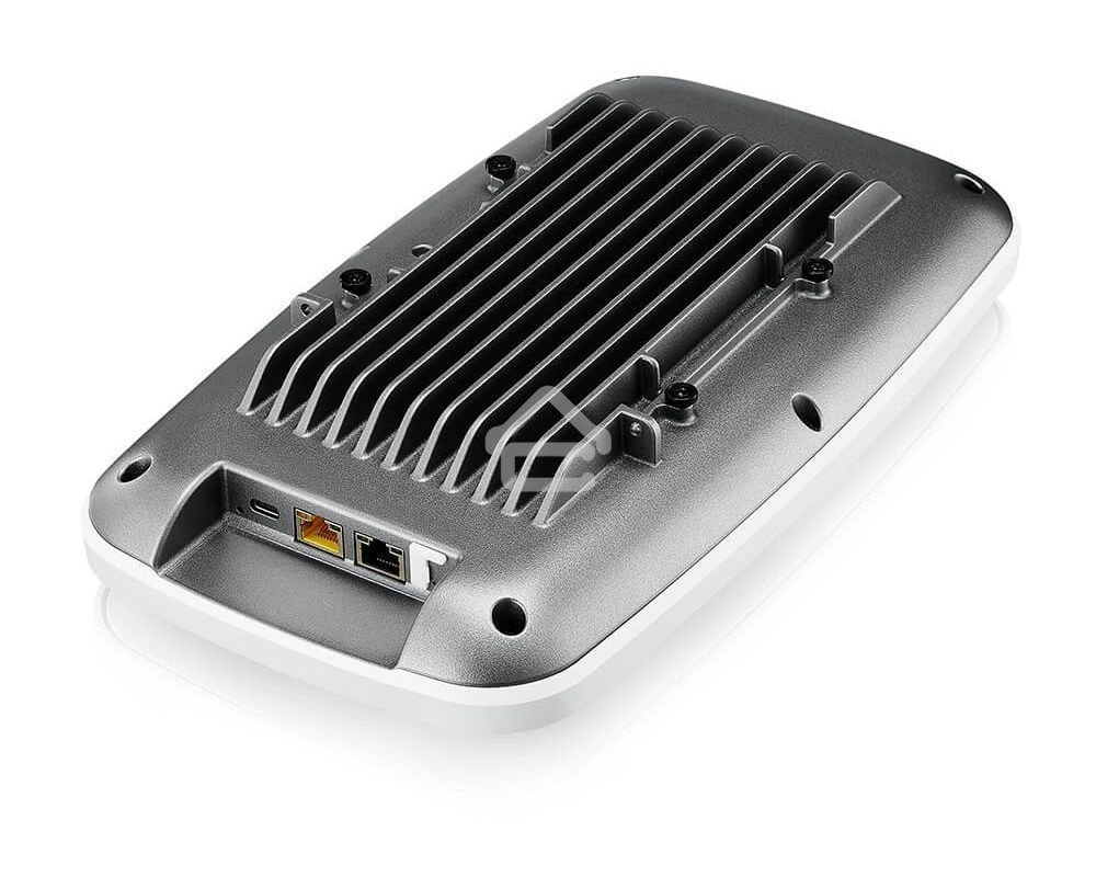 Точка доступа Zyxel NebulaFlex WBE660S, WiFi 7, 802.11a/b/g/n/ac/ax/be (2,4 и 5 ГГц), MU-MIMO, Smart Antenna, антенны 4x4, до 1376+8640 Мбит/с, 1xLAN 10GE, 1xLAN GE, PoE, защита от 4G/5G, BLE Beacon