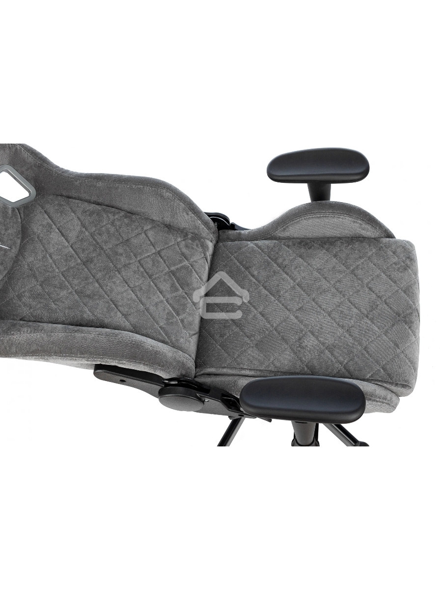 Кресло игровое Knight Outrider серый Light-19 крестов. металл