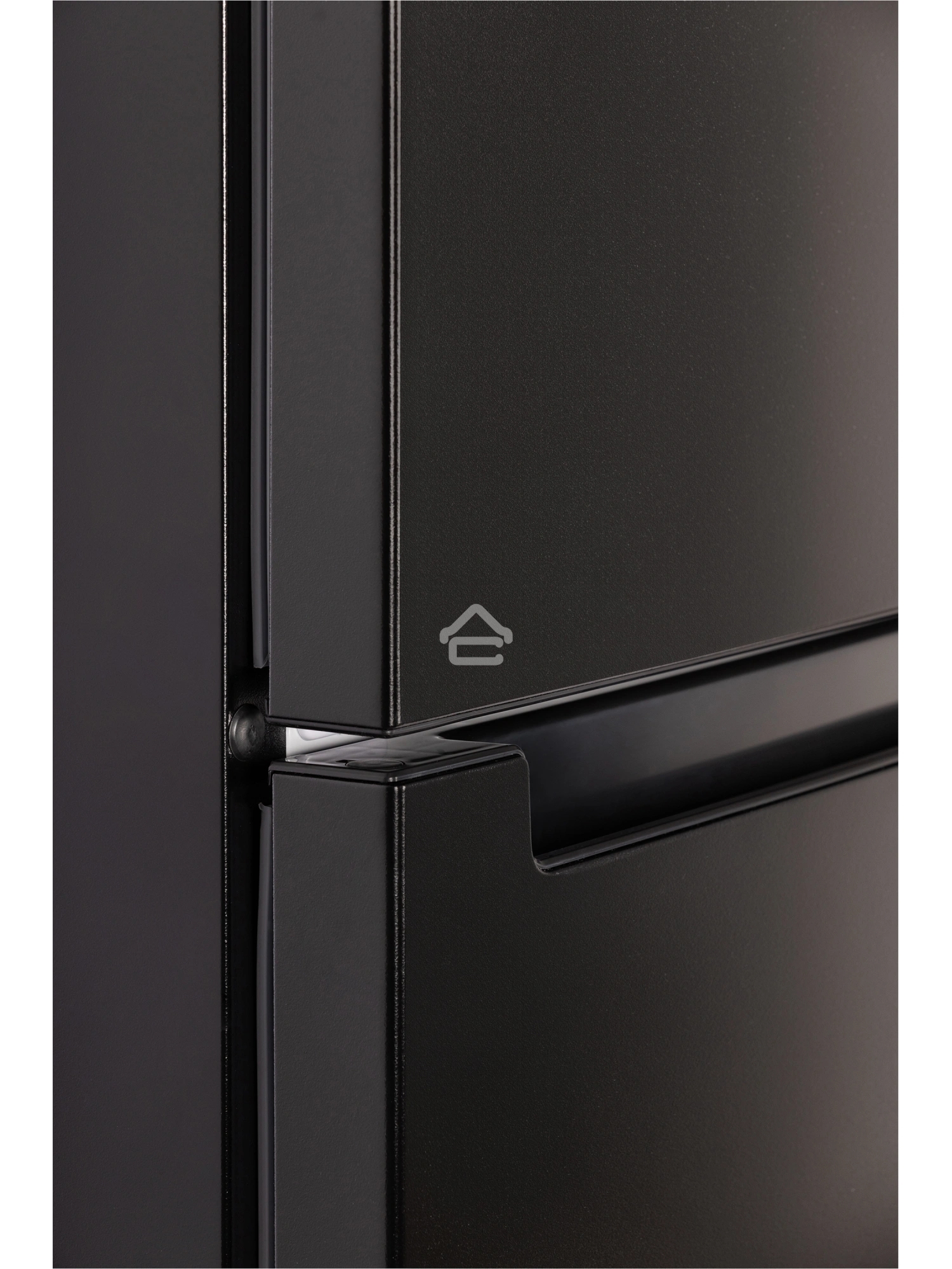 Холодильник Nordfrost NRB 131 B черный двухкамерный 170/100 л морозилка снизу, капельная система