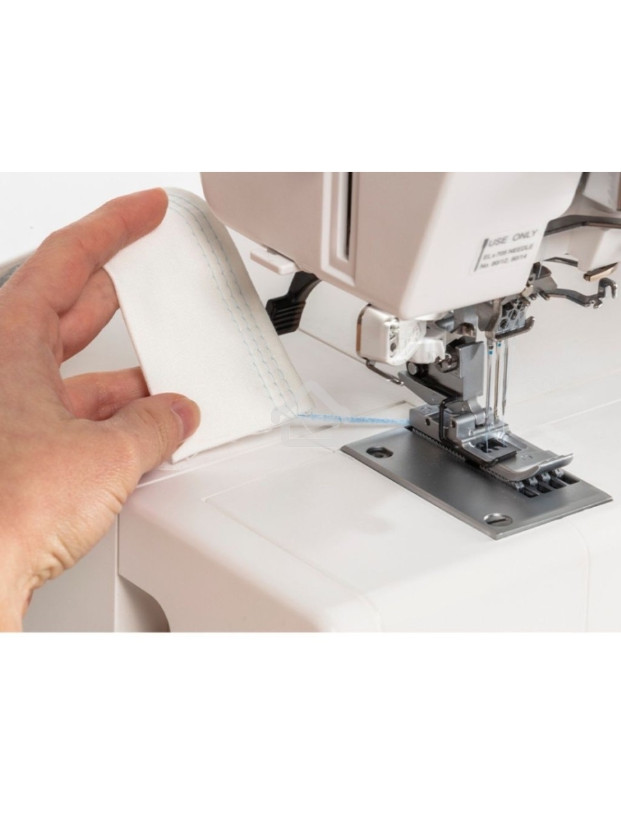 Распошивальная машина Janome CoverPro 3000P