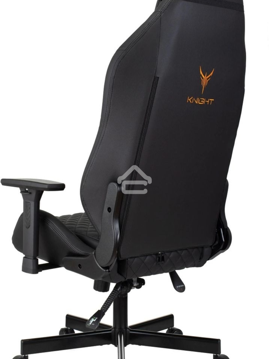 Кресло игровое Knight RAMPART черный, ромбик, эко.кожа, с подголов. крестовина металл