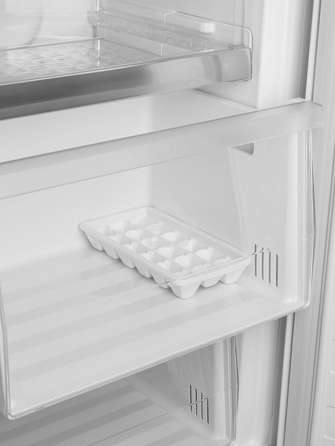 Холодильник Hitachi R-B410PUC6 PWH белый двухкамерный 215/105л морозилка снизу, No Frost