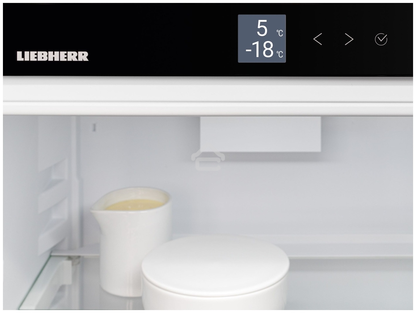 Холодильник Liebherr CNsfd 5703-22 001 Pure серебристый SteelFinish двухкамерный 266/94л морозилка снизу