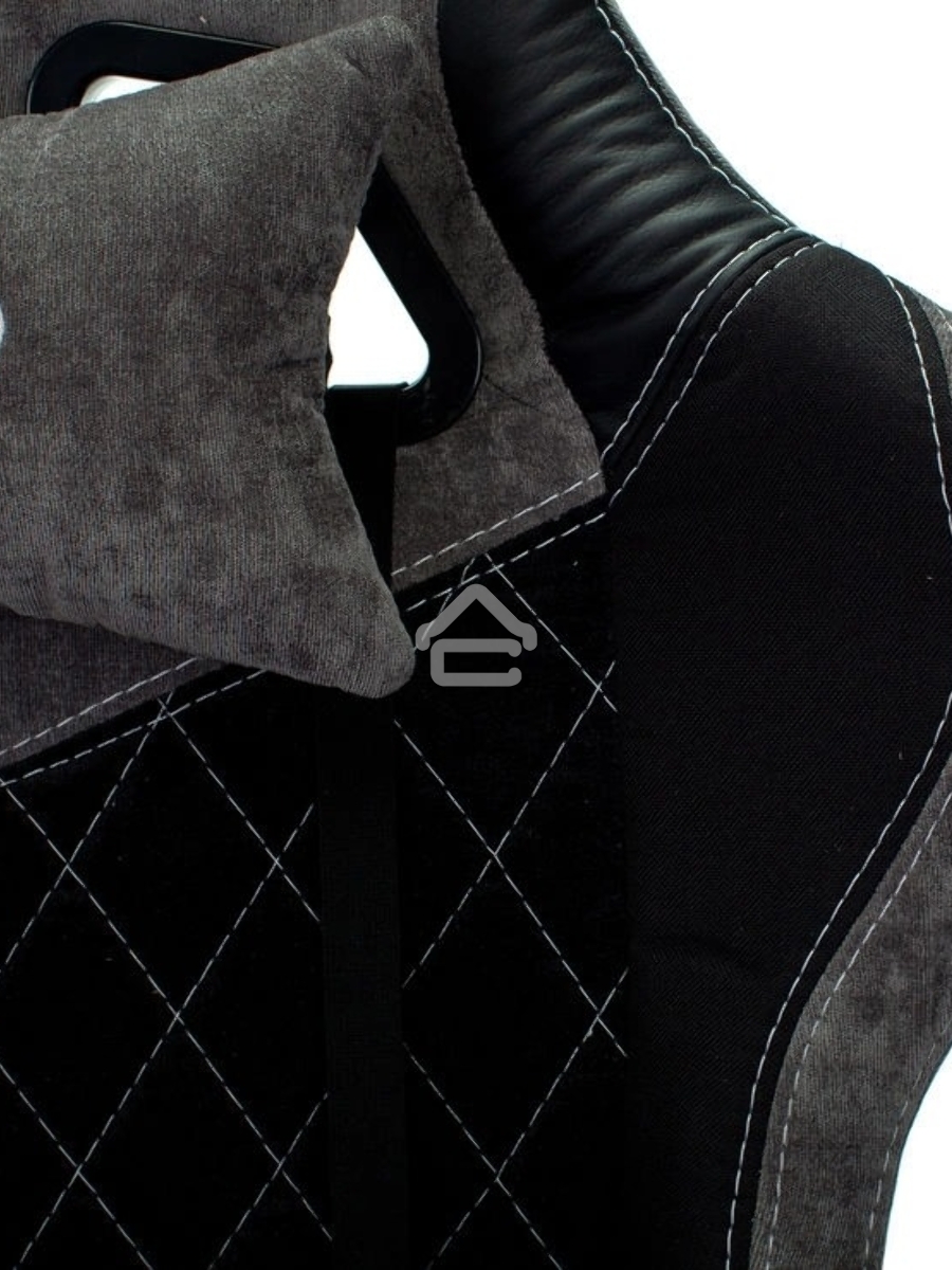 Кресло игровое Бюрократ VIKING 7 KNIGHT B FABRIC черный текстиль/эко.кожа крестовина металл/пластик