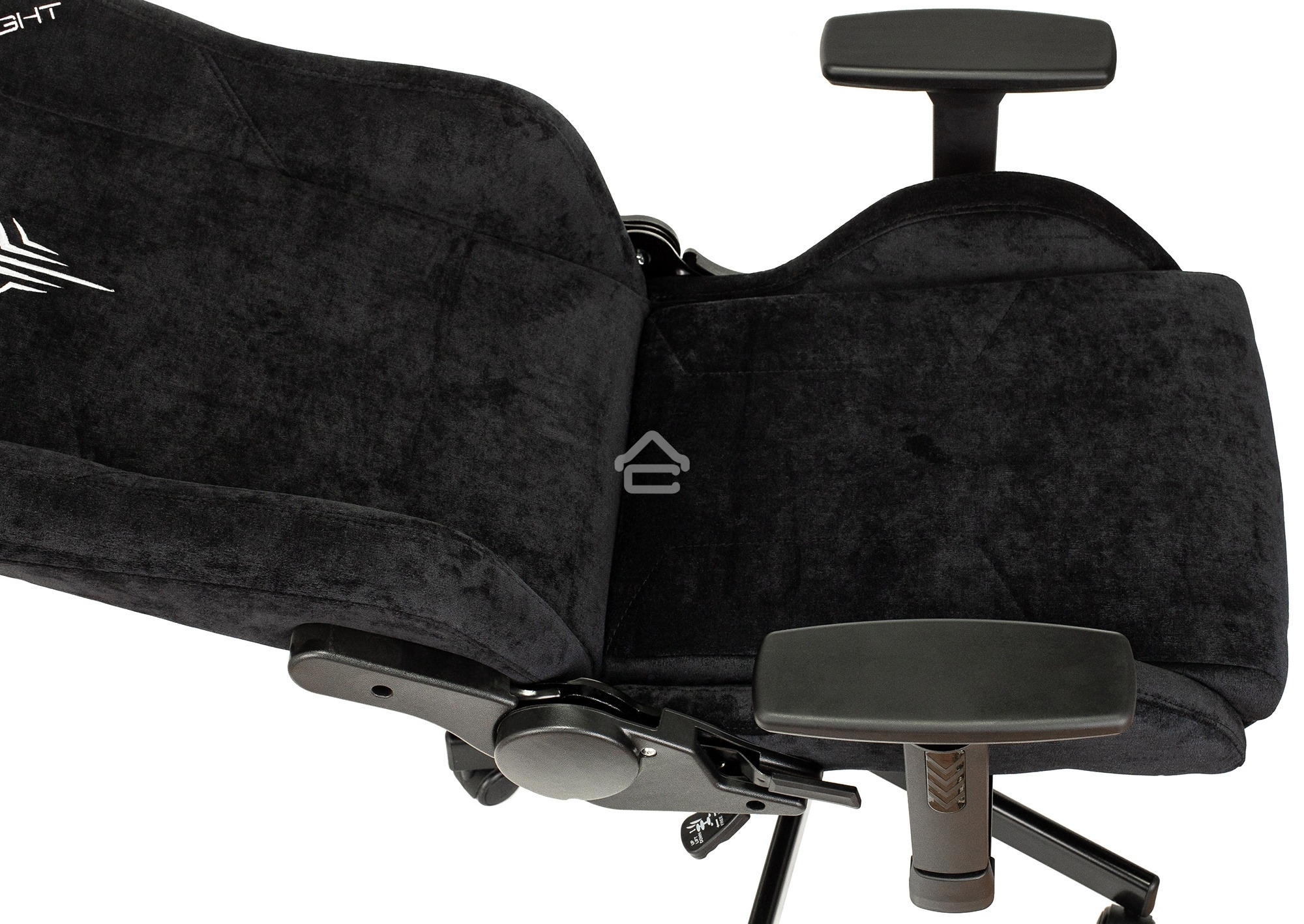 Кресло игровое Бюрократ Knight N1 Fabric черный Light-20, с подголов. крестовина металл