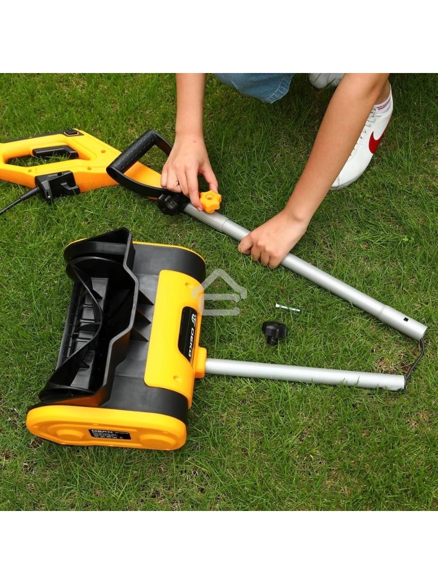 Снегоуборщик электр. Deko ST1700R 1.7кВт