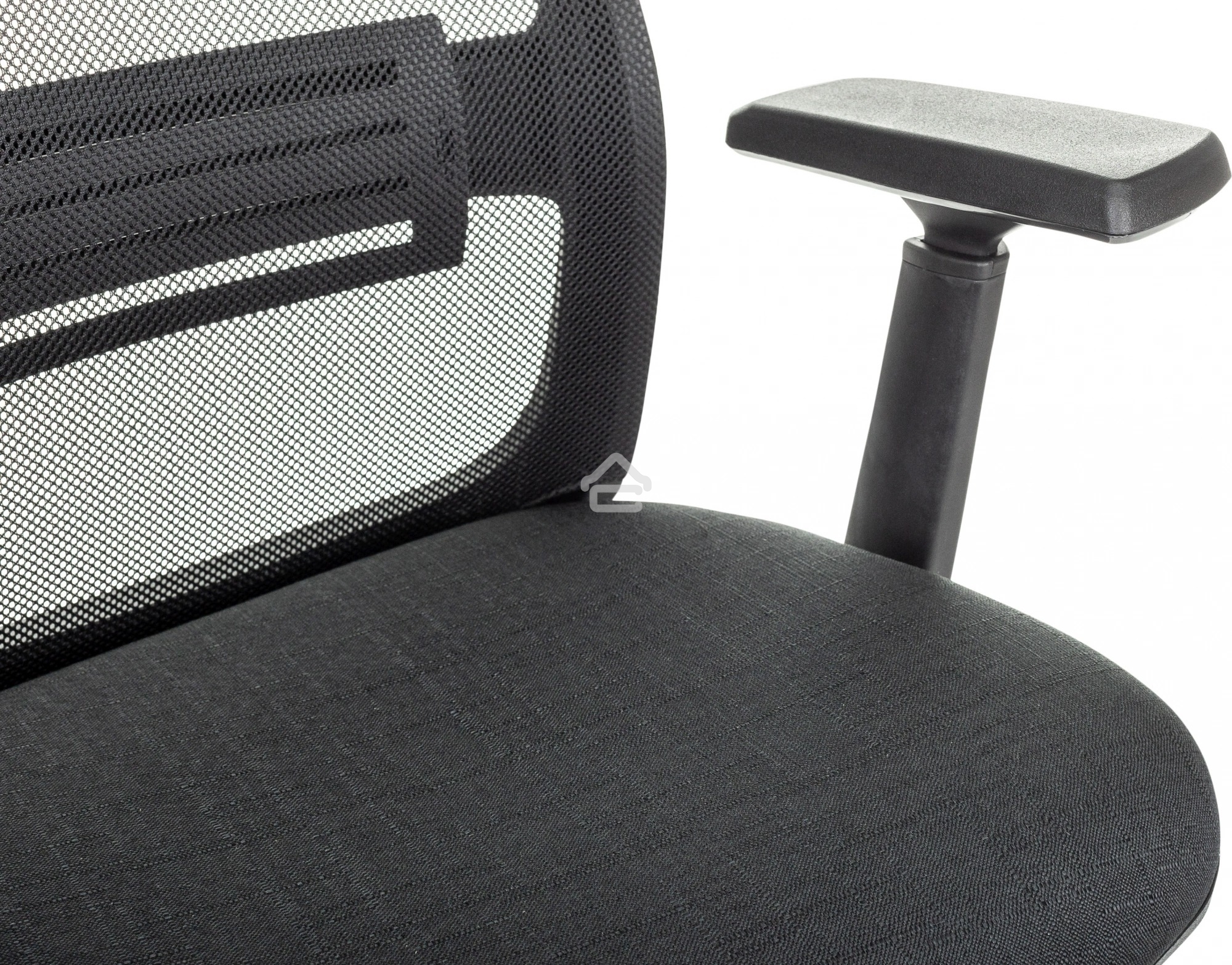 Кресло руководителя Бюрократ MC-915 черный TW-01 38-418 сетка/ткань, крестовина алюминий