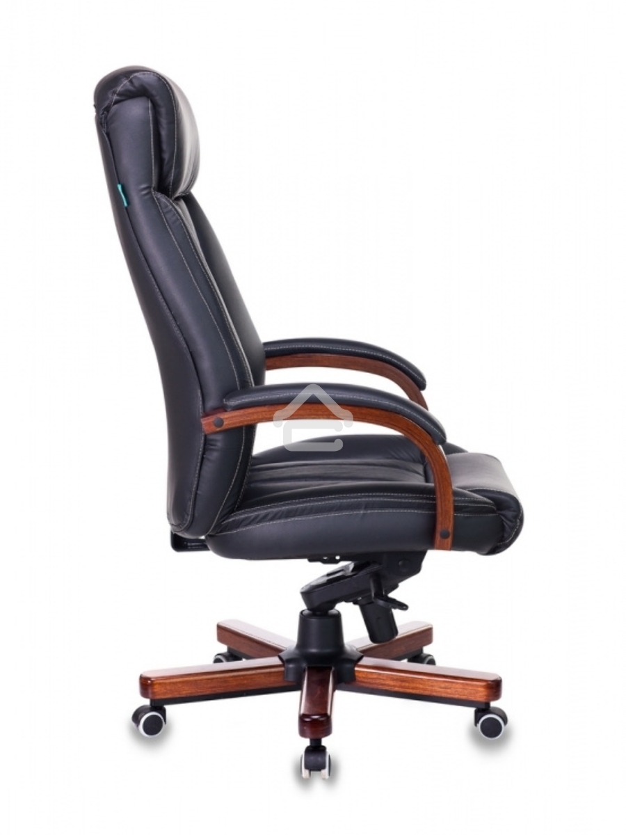 Кресло руководителя Бюрократ T-9922WALNUT/BLACK черный, кожа, крестовина дерево