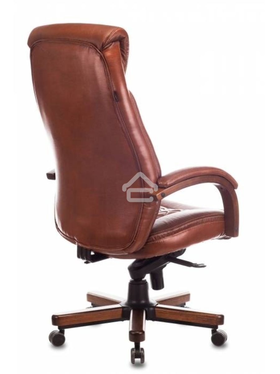 Кресло руководителя Бюрократ T-9924WALNUT светло-коричневый Leather Eichel, кожа, с подголов. крестовина металл/дерево