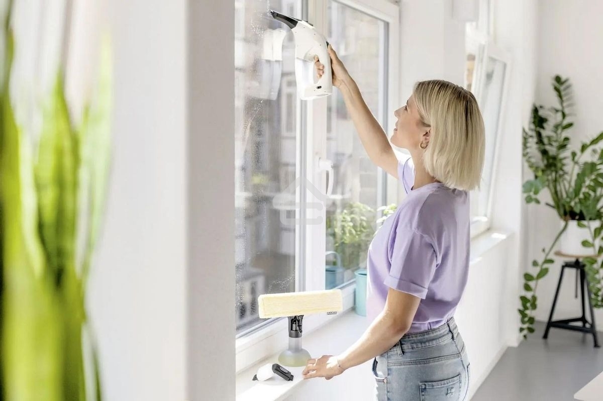 Мойщик окон Karcher WV 1 Plus Frame Edition белый