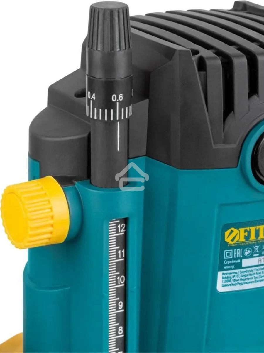 Фрезер Fit RT-1800 1800 Вт, 6000-22000 об/мин, 8/12 мм, 40 мм, 5,5 кг , БС щеток, коробка