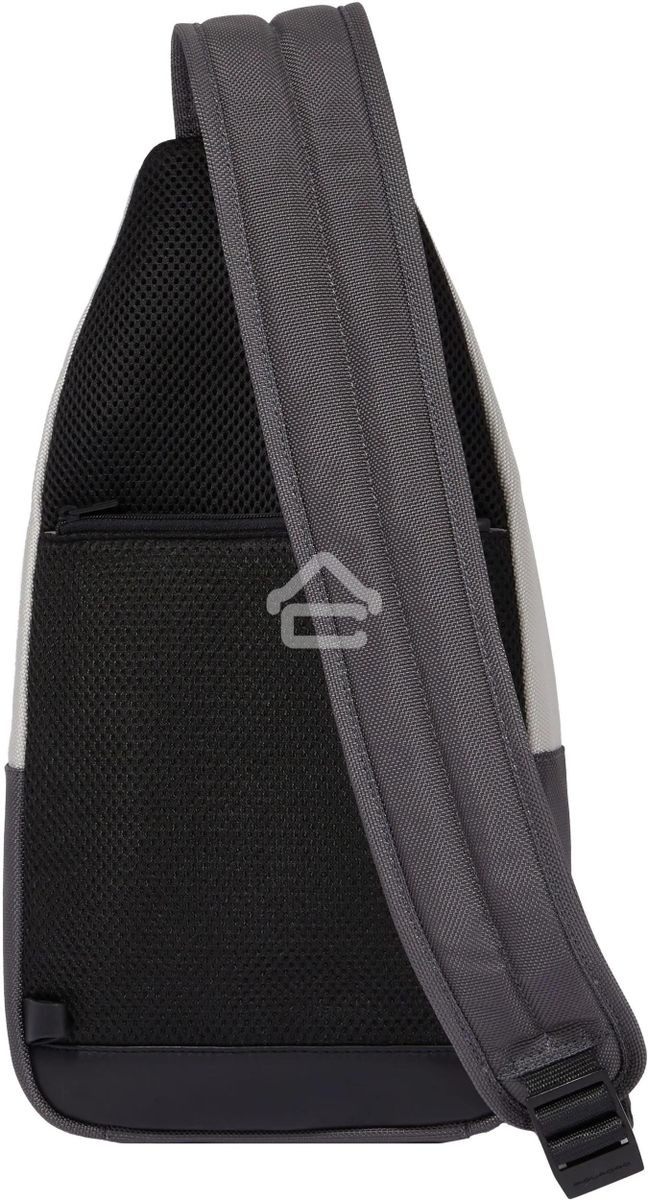 Рюкзак слинг мужской Piquadro Brief2 Special CA4536BR2S/GRN, нейлон/натур.кожа, серый/черный