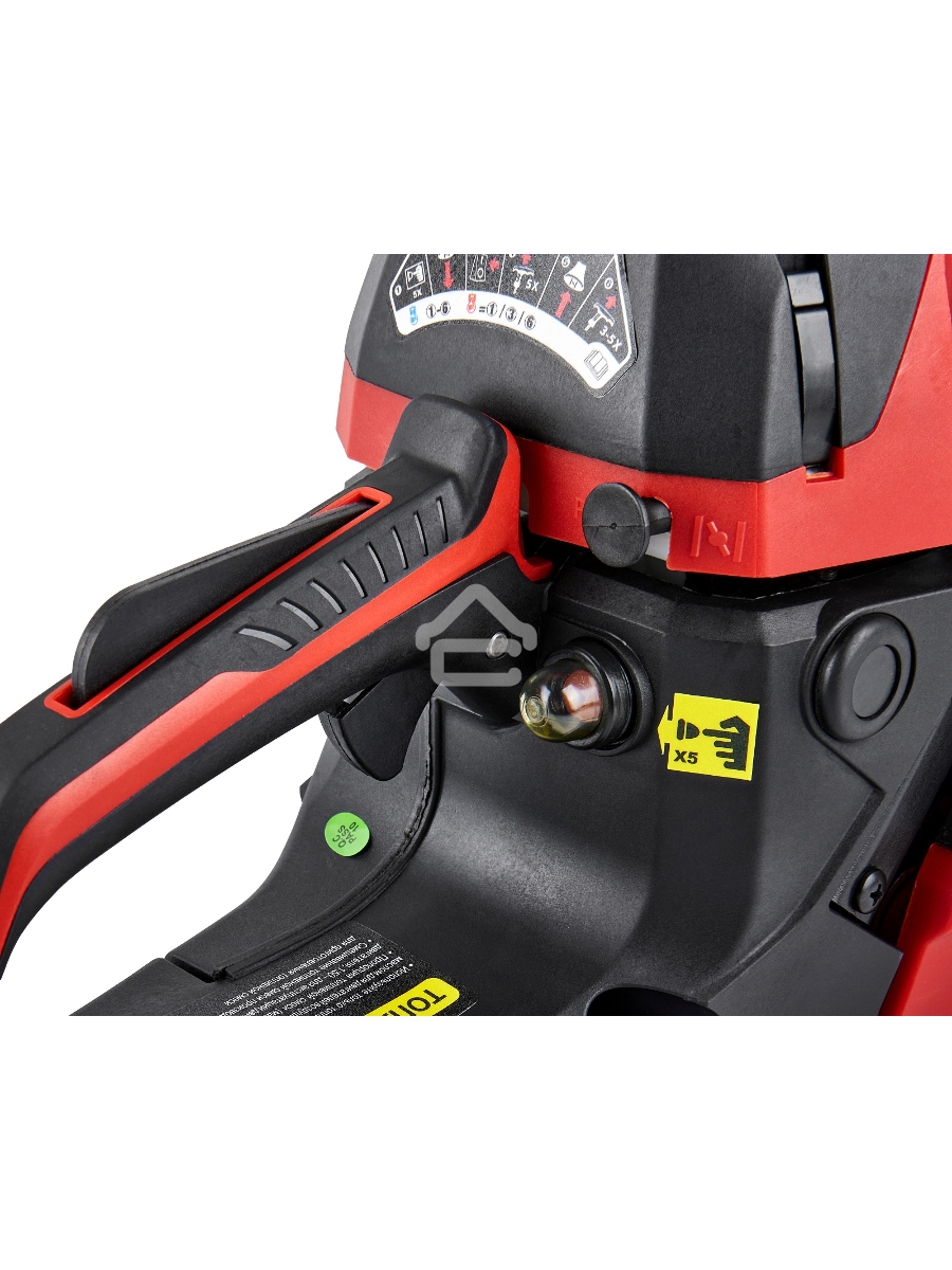 Бензопила Elitech ПБ 5833C (E1611.012.00) 2400Вт 3.3л.с. дл.шины:18