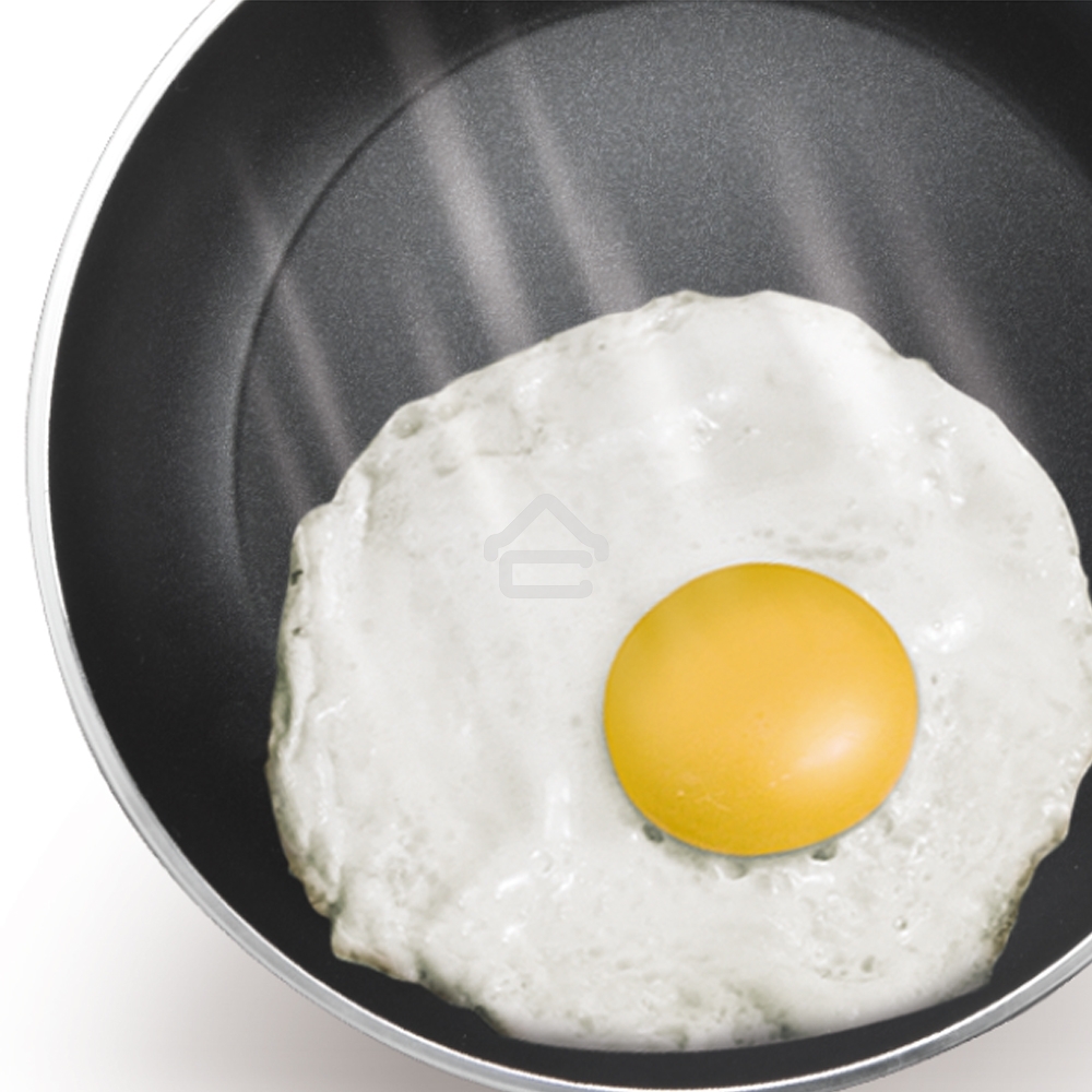 Сковорода Rondell Trumpf RDA-1342 круглая 24 см покрытие: Xylan Plus ручка несъемная (без крышки) черный