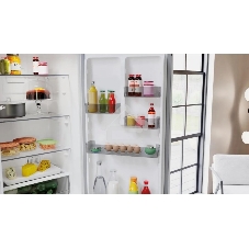 Холодильник Hotpoint HT 4200W (R) белый двухкамерный 247/78л морозилка снизу