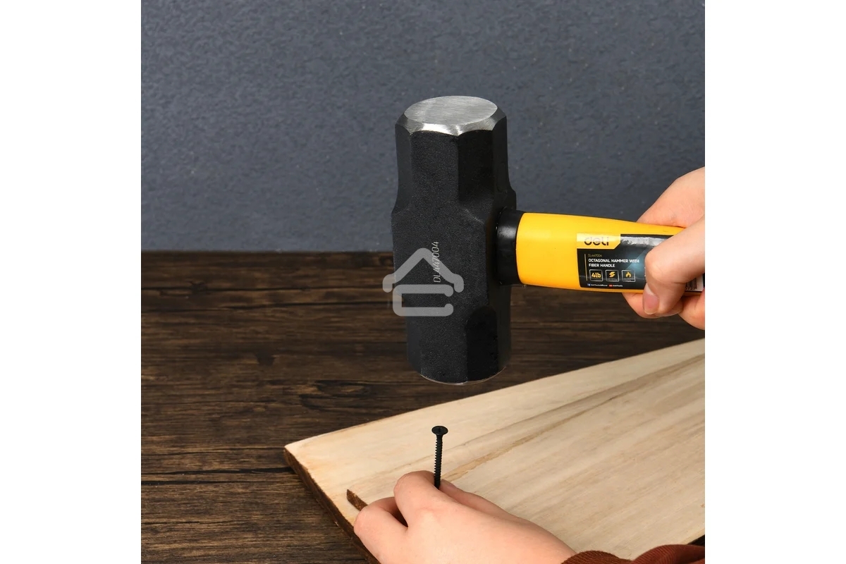 Кувалда Deli DL447004 1,8кг, рукоятка из высокопрочного стекловолокна