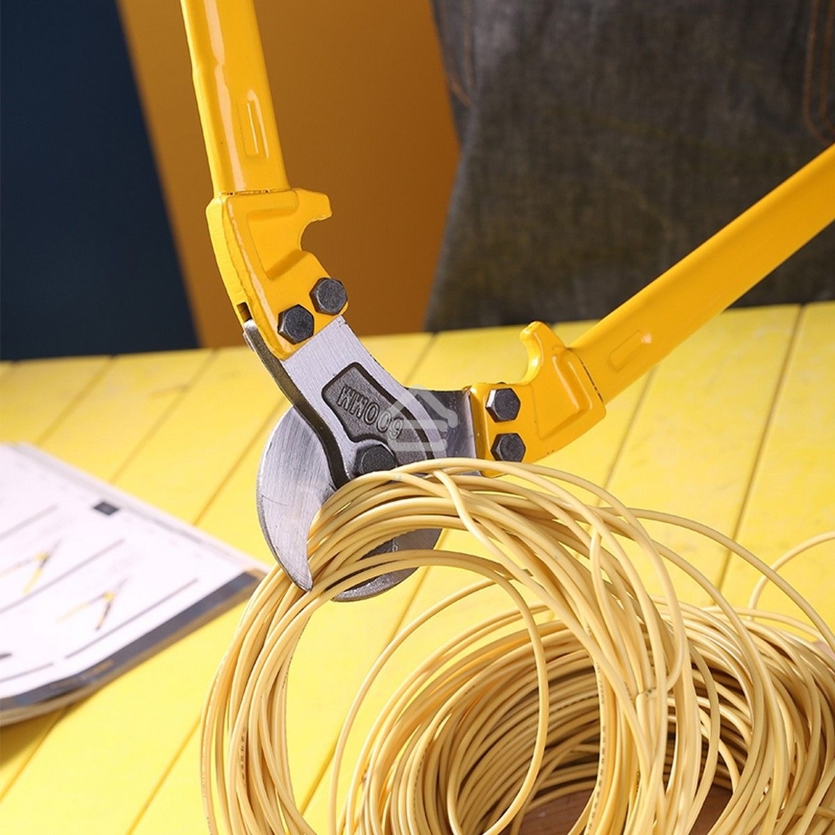 Кабелерез Deli DL60024 900мм, для кабеля сечением до 500мм²