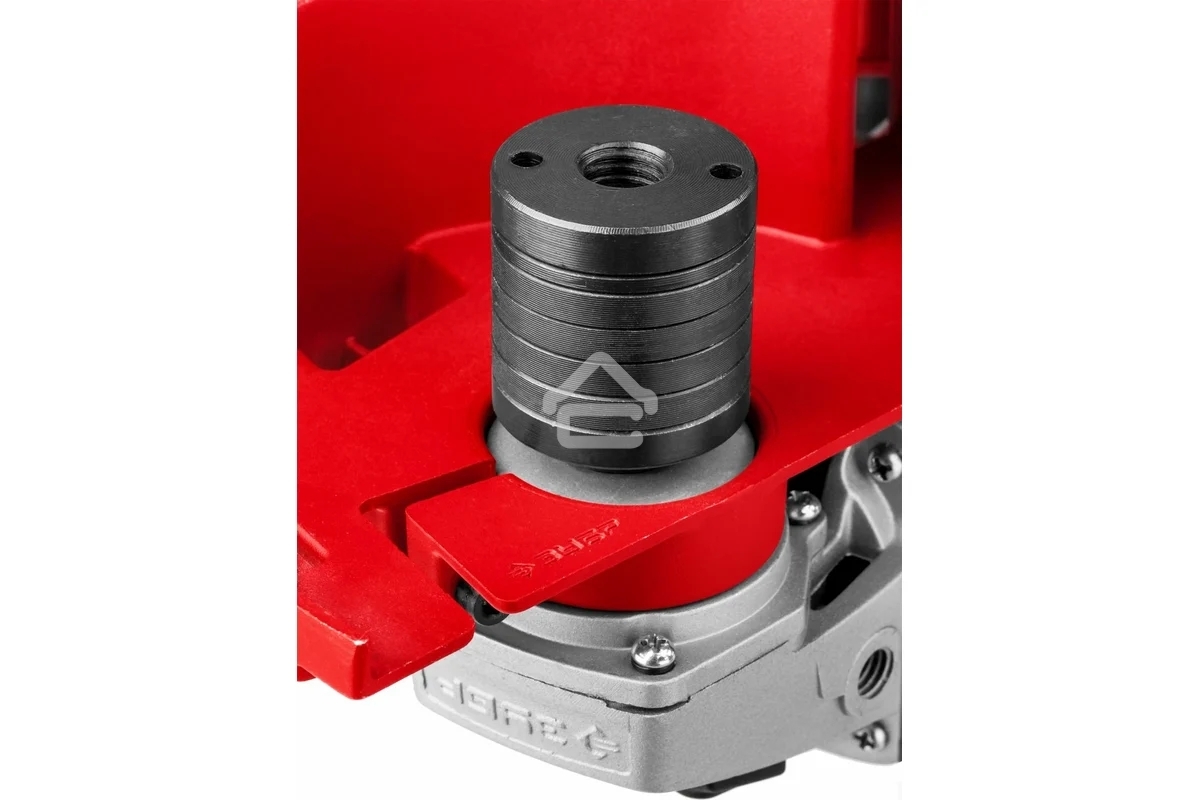 Штроборез Зубр ЗШ-30-1200 Тглубина паза 30 мм, 125 мм, пылезащита, подключение пылесоса,1200 Вт