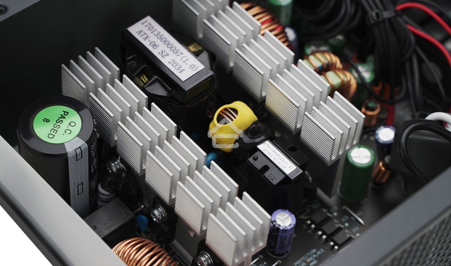 Блок питания Deepcool/GamerStorm PF750, 750Вт, 80 PLUS, 120мм, черный