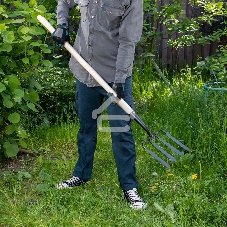 Вилы Россия копальные 4-х рогие, 190x220 мм, широкий зуб, удлиненная тулейка, без черенка (АРТИ) Россия 63838