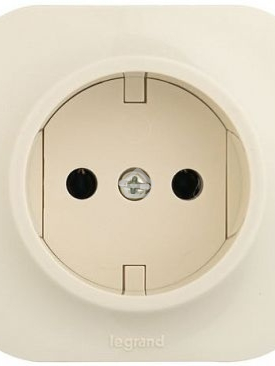 Розетка Legrand 782241 с заземлением без шторок (Слоновая кость)