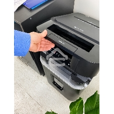 Шредер Heleos АП37-4 черный/серебристый с автоподачей (секр.P-4) фрагменты 220лист. 37лтр. скрепки скобы пл.карты